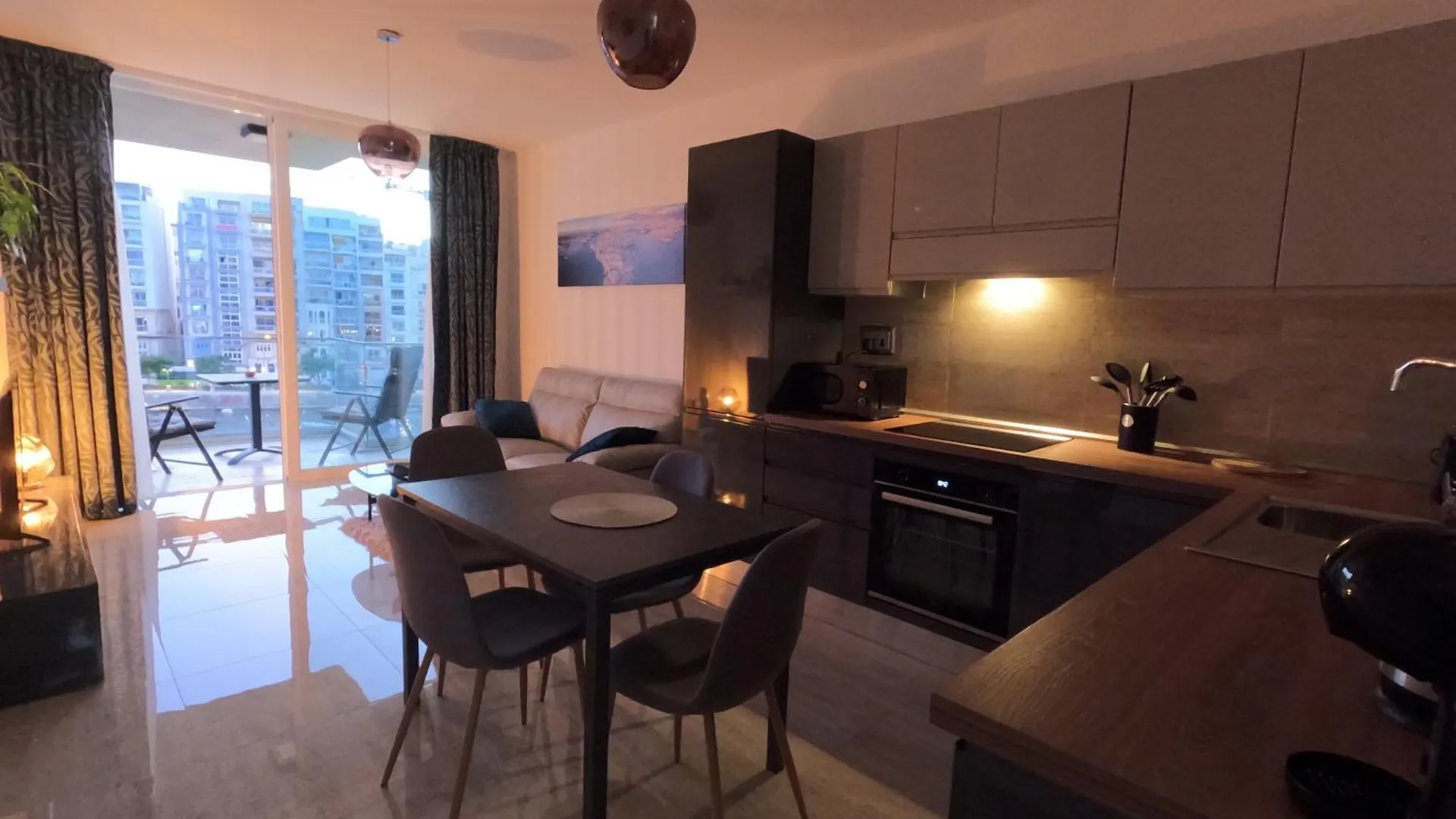Spinola Seaview Deluxe 1 Bedroom Saint Julian's Malta